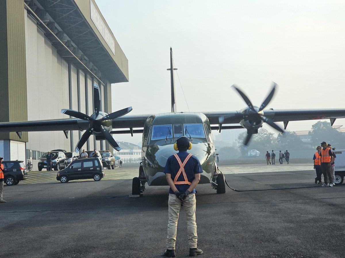 officialptdi's tweet photo. Bandung (30/07) – PTDI kembali melaksanakan pengiriman 1 unit pesawat NC212i dengan konfigurasi khusus untuk misi Troop Transport, Rainmaking &amp; Camera. 
Baca Selengkapnya [ https://t.co/TMcvlnzSnS ] https://t.co/LjjVshn4Ri
