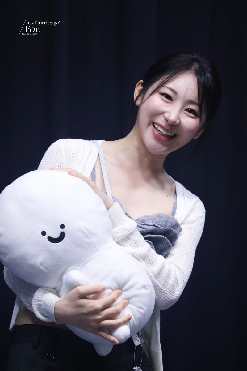CyPlumbago's tweet photo. 260726 위드뮤 팬싸

#이채연 #LEECHAEYEON
#TILLIDIE #NTOTD https://t.co/IVdBwBBqiy