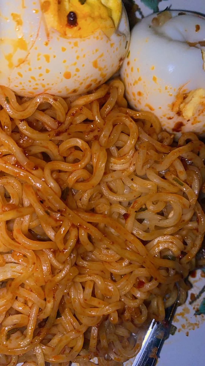 sleepissuez's tweet photo. Mie date with wifey. https://t.co/MIXS38h8so