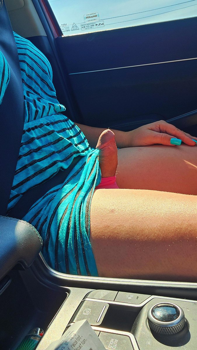 Bimbo_jae's tweet photo. Ok, time to settle an argument. What color is the dress?
#whatcoloristhedress #milf #trans #roadhead #momvibes #transmilf #onlyfans #bimbo #thrifting #panties https://t.co/uZ6T9EswS5