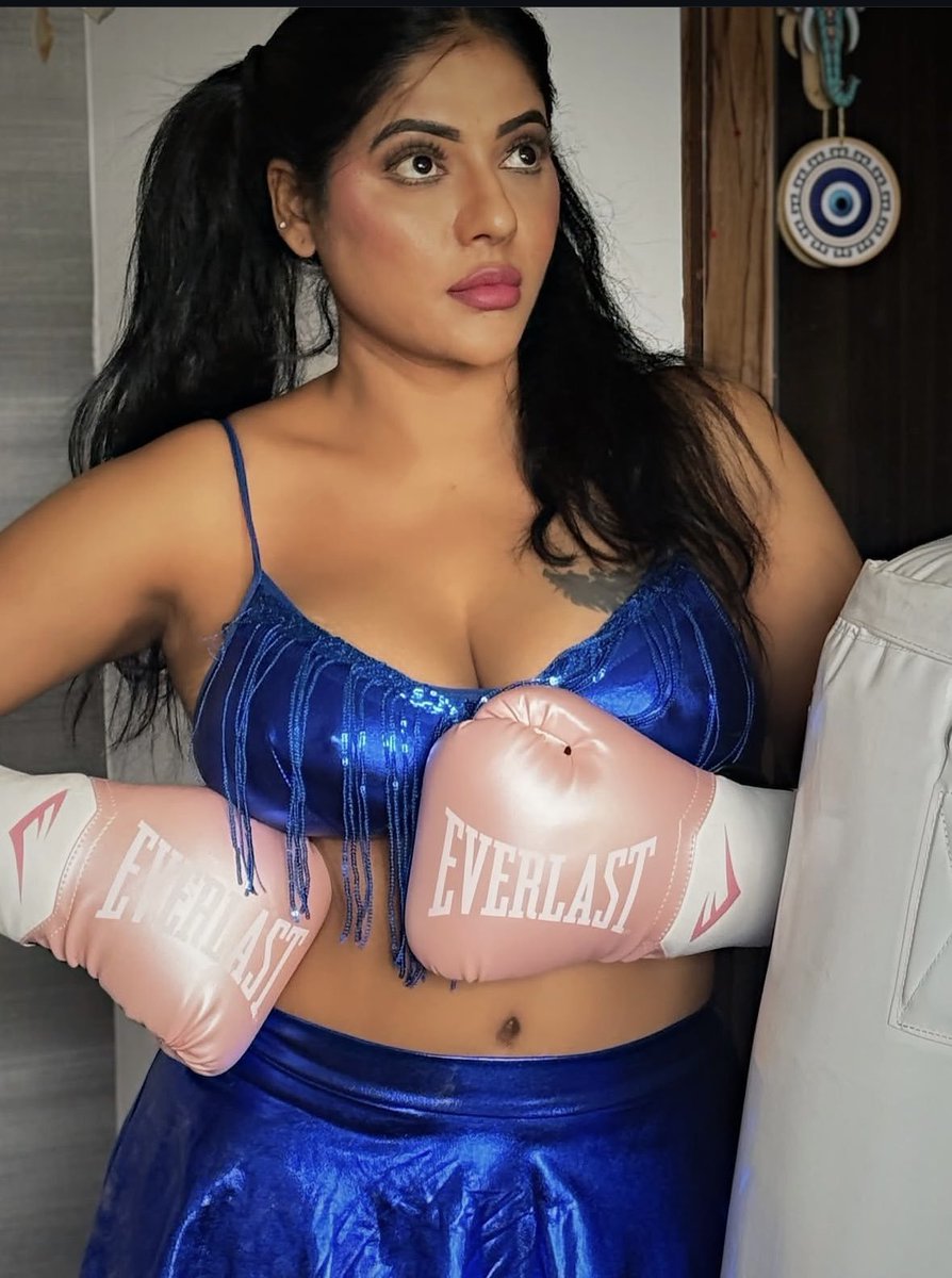 sissy PEACH 🍑🦋💋💅♠️ tweet media