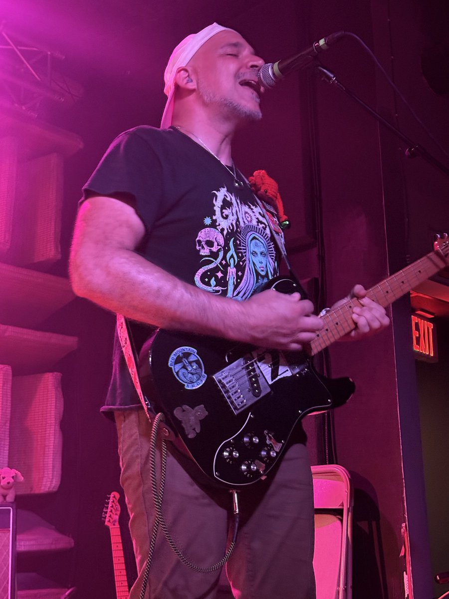 renwood_'s tweet photo. Just got home from seeing @redvoxband  at HiFi Indy and I gotta say, I think that was the best show I’ve ever been to. You guys were fantastic! Thanks again for the tour. You’re killing it and you sound incredible! https://t.co/UMQBhYz1CN