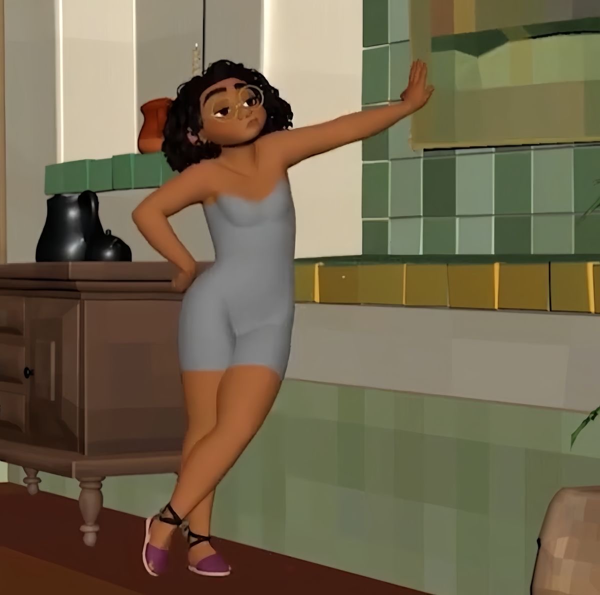 jacarandaaaas's tweet photo. such an odd comment that’s literally how her model is? https://t.co/1TeBaOrb3P