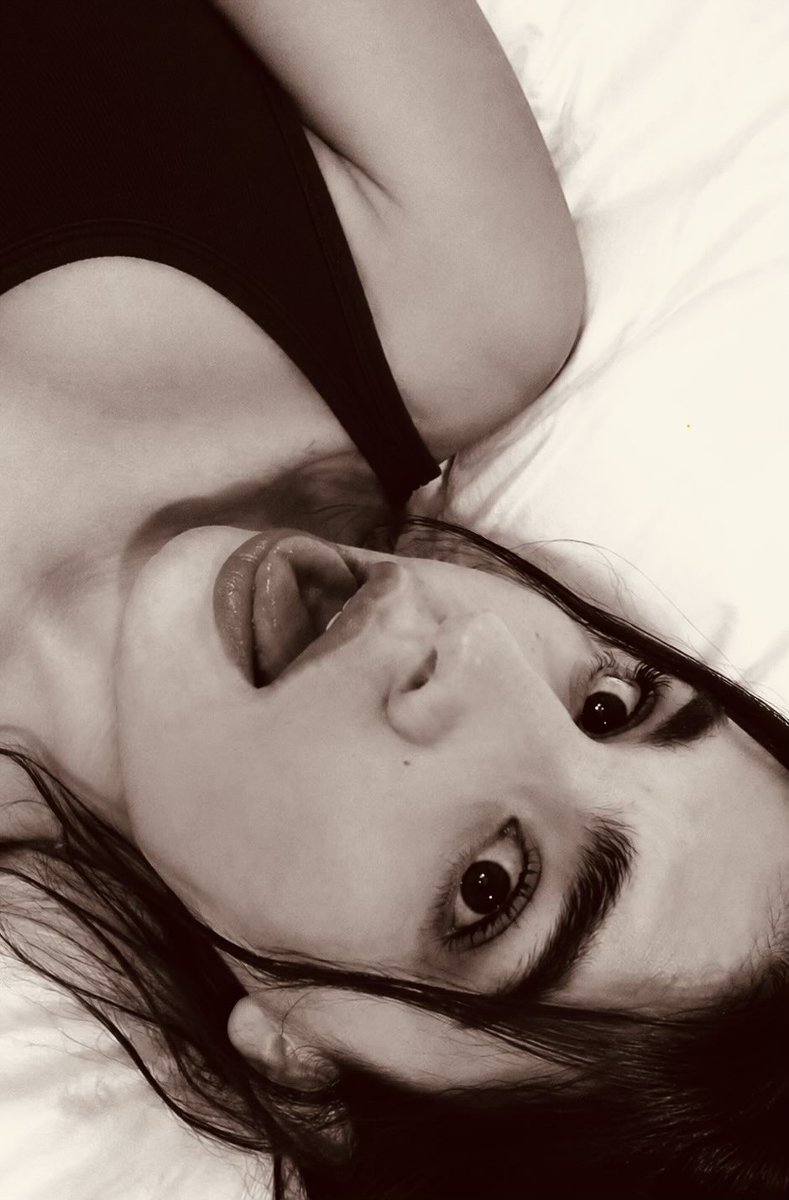 Davidmart2244's tweet photo. En la boquita por favor 🍆🔥 https://t.co/2ZVDCwAq0l