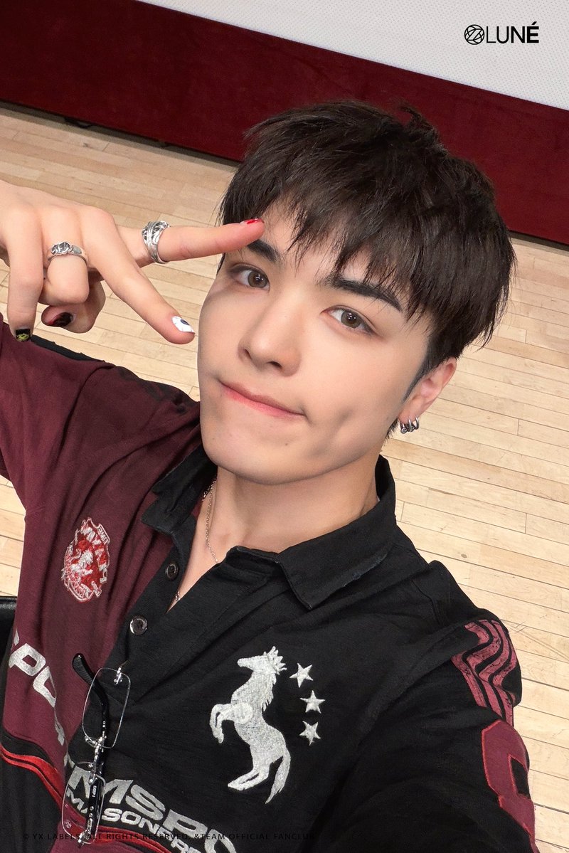 2MAK17OVE's tweet photo. 'We on Fire' Selfies #마키🐾 

(4/7)

#MAKI #マキ #andTEAM #andTEAM_MAKI https://t.co/ZnODBuoXng
