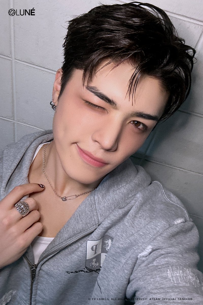 2MAK17OVE's tweet photo. 'We on Fire' Selfies #마키🐾 

(4/7)

#MAKI #マキ #andTEAM #andTEAM_MAKI https://t.co/ZnODBuoXng