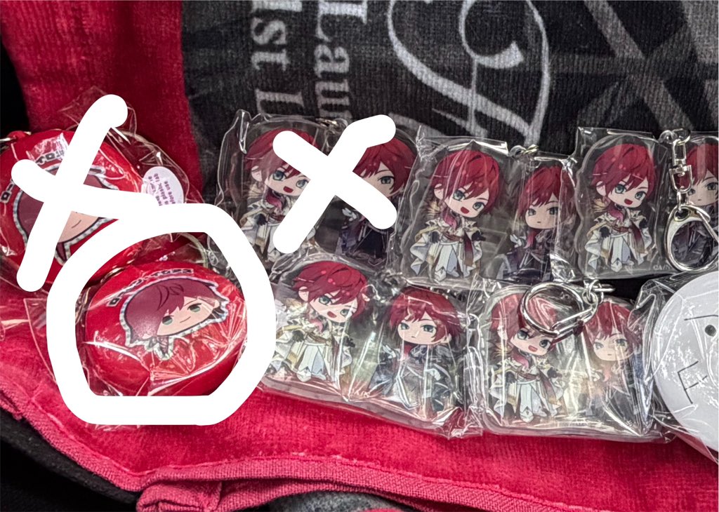 spd_2_'s tweet photo. @yuto___f07 初めまして、検索より失礼します。
当方ボイスキーホルダー1点所持しており、ラバーバンド1点パーツチャーム＆プリントリボン1点の計2点と比率違いでの交換になってしまいますが現地交換可能でしょうか？
お品物の画像添付失礼します。
ご検討いただけますと幸いです。よろしくお願いいたします。 https://t.co/QcBGGzH0xz