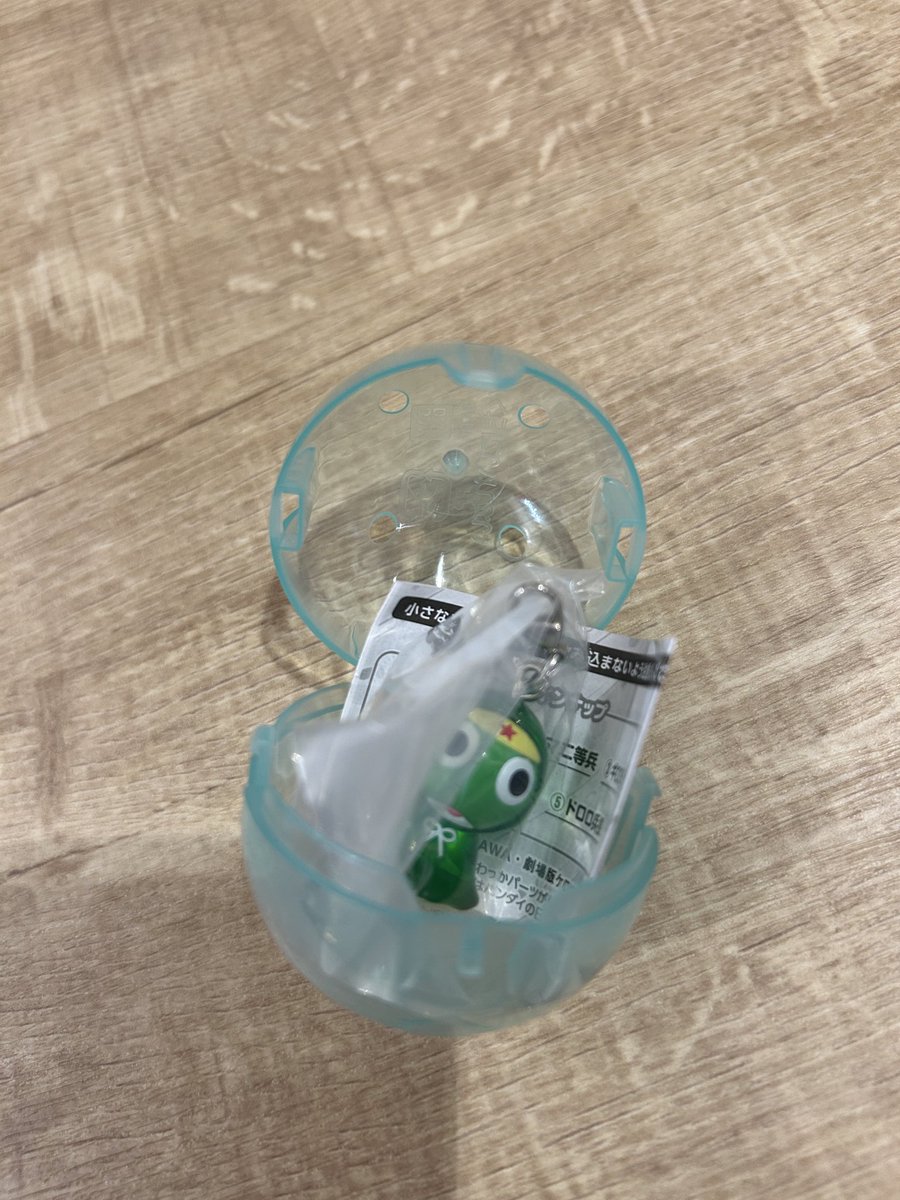 bn1bs's tweet photo. 【交換】
ガチャ サンリオ カラとも ななほしカラフルマルチチャーム グレムリン ケロロ軍曹

譲→1〜3枚目🩷
求→4枚目🌟＞他めじるし、サンリオ関連（キーリングハンガー等）

埼玉（大宮、春日部付近）手渡し、郵送可能な方。
検索からでもお気軽にお声がけください🙇🏻‍♀️ https://t.co/SG19rx4o6X
