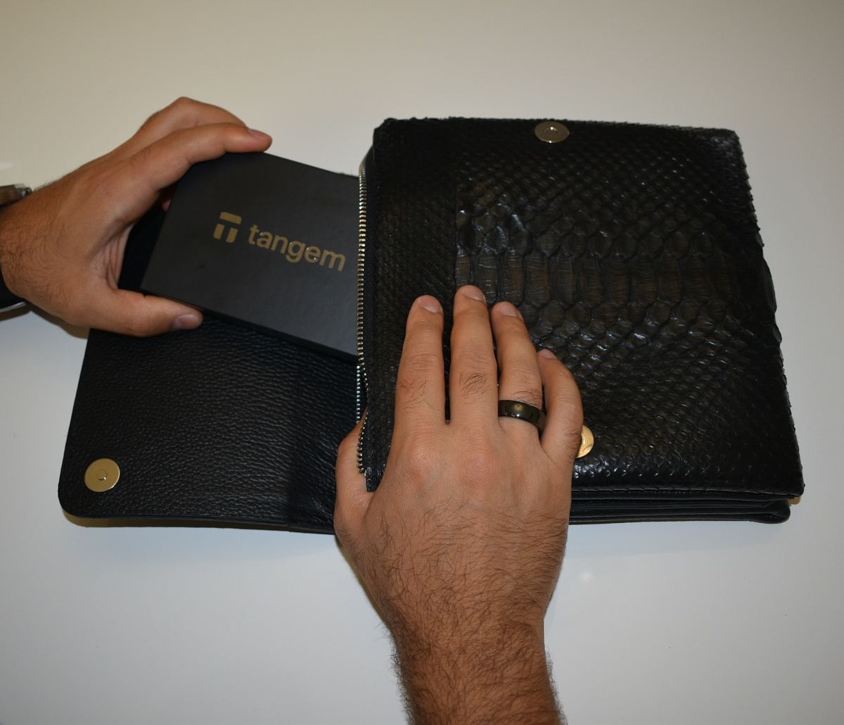 TreasuryOS's tweet photo. @Tangem Ring on my finger for quick taps, card safely stored in this badass snake-skin case.😎

Best of both worlds, instant access + ironclad cold storage. 

No seed phrases, no stress. ☺️

Just premium peace of mind.🧡 https://t.co/HUKQ6avtBB