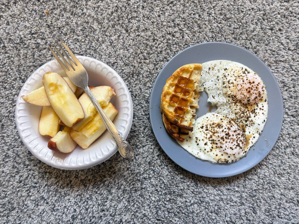 degencherub's tweet photo. Today’s breakfast.. so filling.. so yum.. （＾Ｏ＾ https://t.co/voLuevj5O5