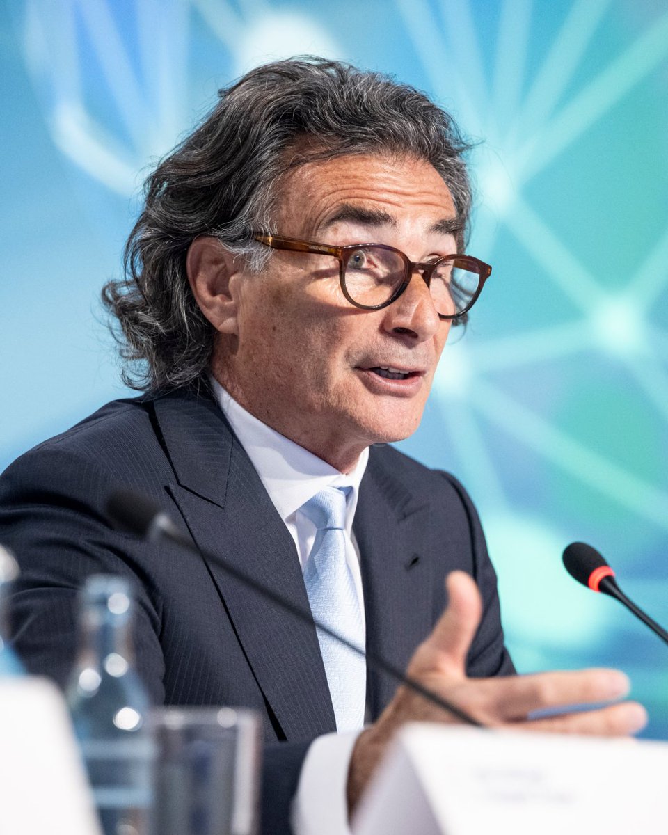 the_IRU's tweet photo. “Looking ahead, one word stands out: opportunity.

“New corridors, new connections, new technologies, new approaches.

“Let’s seize the opportunities.”

– IRU’s Secretary General

Learn more about the opportunities ahead in our 2025 annual report ➡️ https://t.co/Wrnq3WpOnB https://t.co/6pFAzd6D2h