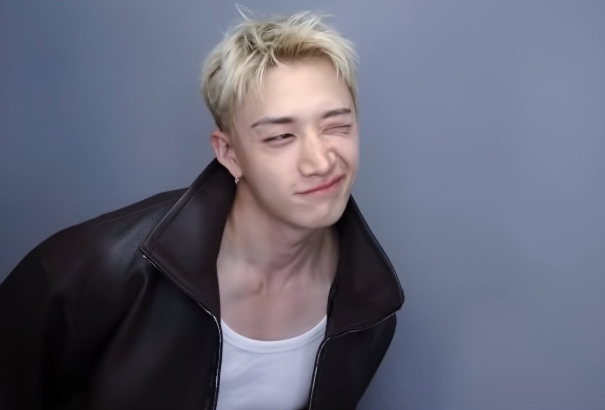 chris_lovelix's tweet photo. 🐺
100% Boyfriend material😍

#방찬 #BangChan 
#StrayKids #스트레이키즈 https://t.co/diSKNjgn76