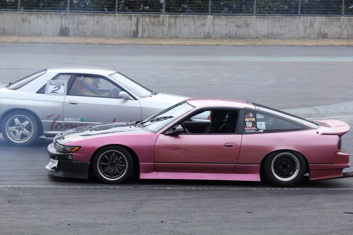 ryo_sr20's tweet photo. 10年くらい前はこんな感じだったけど今はこの車高に落ち着いたな https://t.co/2xaQwBBg7C