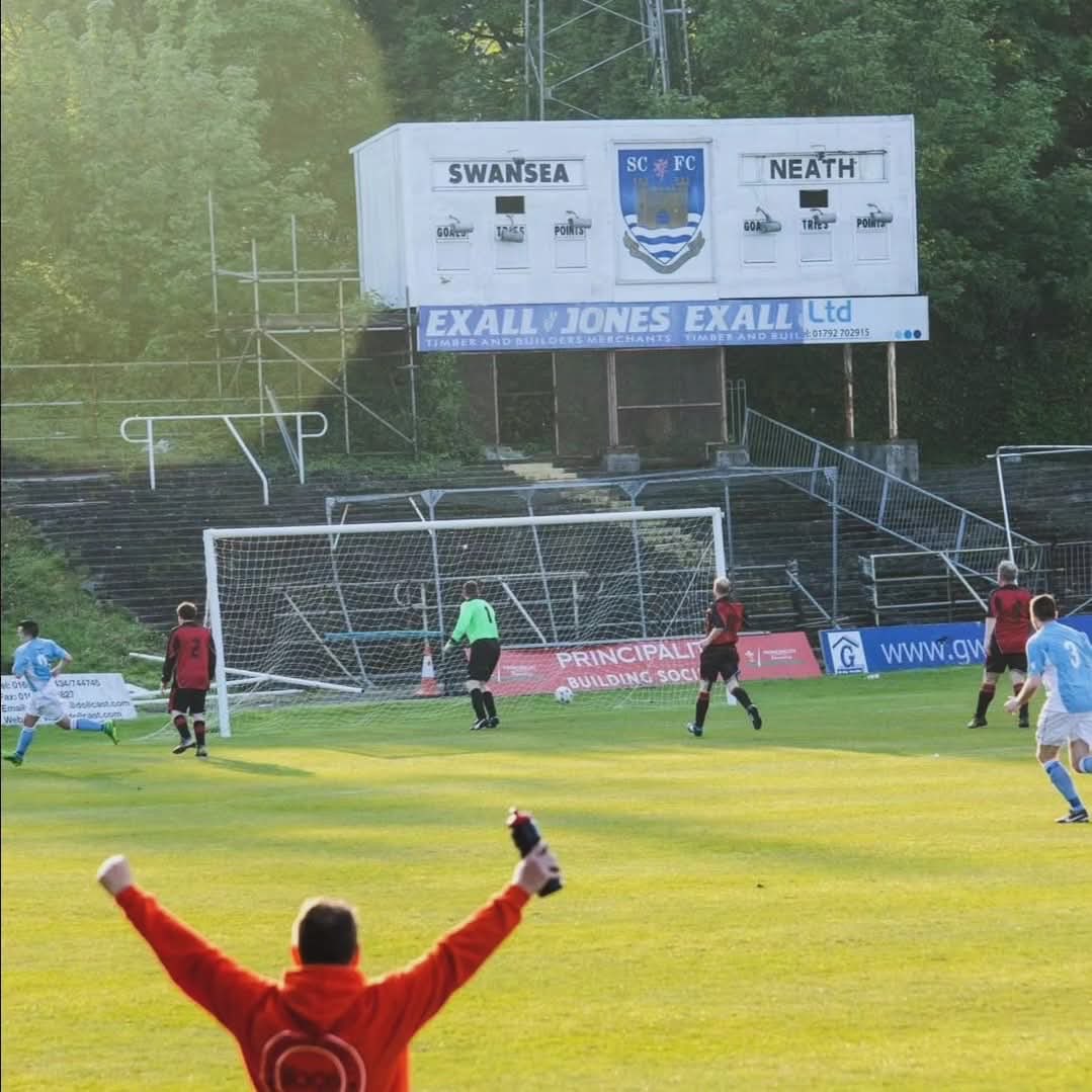 RockspurFords's tweet photo. Throwback to our reserve cup final at St Helen’s in the 2013/14 season 

Photo sent in by team manager at the time Dai Owen with Dai Pridmore in the dugout also

We beat Landore on the day 2-0 with Jason Hill and Squishy with our goals, the latter being captured in the photo 

🩵 https://t.co/o6DMOBHqMz