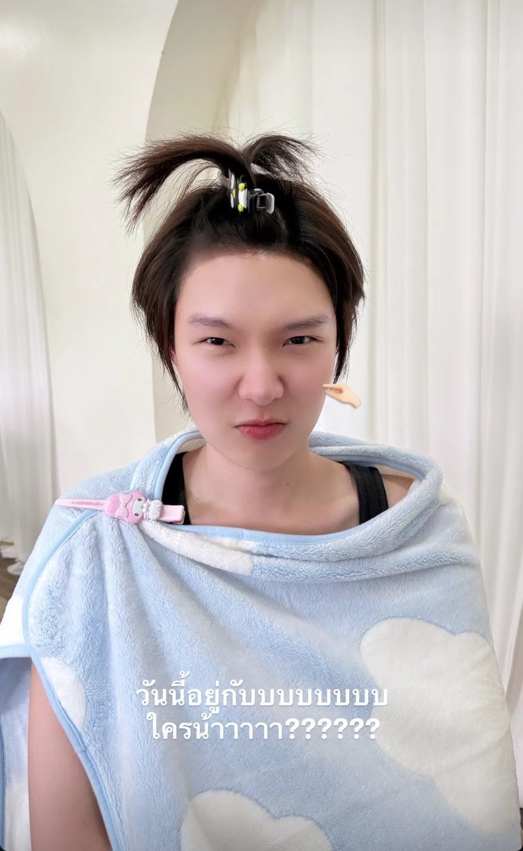 flowerknows614's tweet photo. ปลาตะเบนตุวนี้มีจุกน้ำพุน้วย😭 https://t.co/8r3G7cDem3