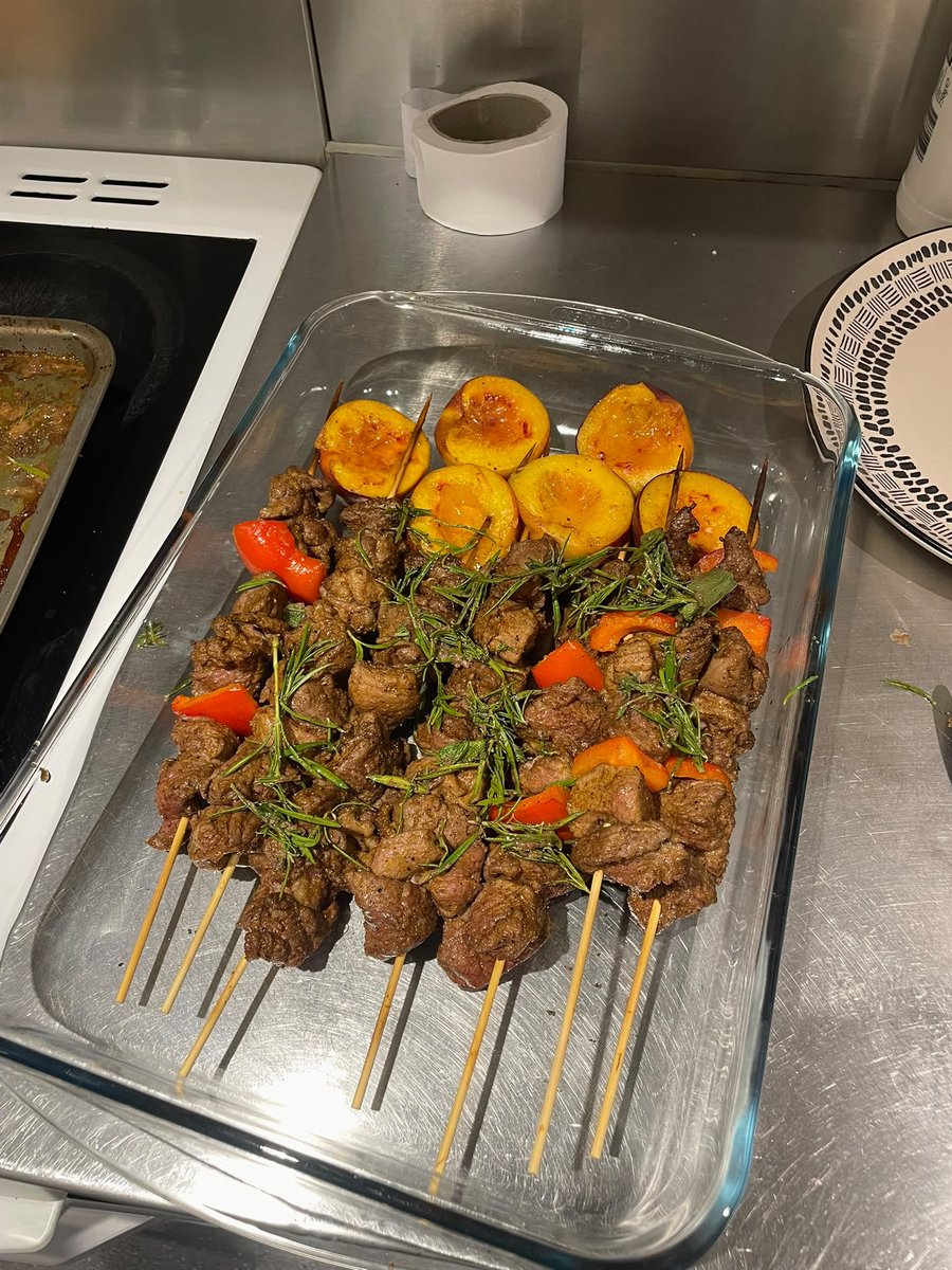 Maliadnstaa's tweet photo. ngiler level max ngeliat masakan Azka🤤
pintar akademiknya udah, amazing in kitchen udah, what can't Azka do?
#Azkies https://t.co/QIYPvJ7fQJ