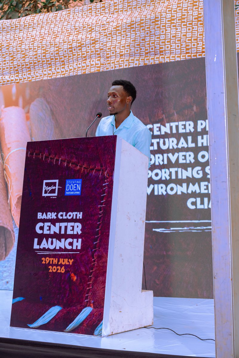 AndrewSerwadda2's tweet photo. Yesterday during the #BarkClothCenterLaunch by @Xensonartspace
It was a moment so great as we explored how contemporary art can actually be a great yardstick for creating more credible opportunities for youths and Women
Cc:@barkclothcenter https://t.co/FSq5rFWMWu