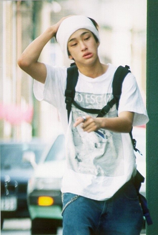 TheTimmiWay's tweet photo. Korean fashion in the 2000s 🔥 https://t.co/h20vv9m2TT