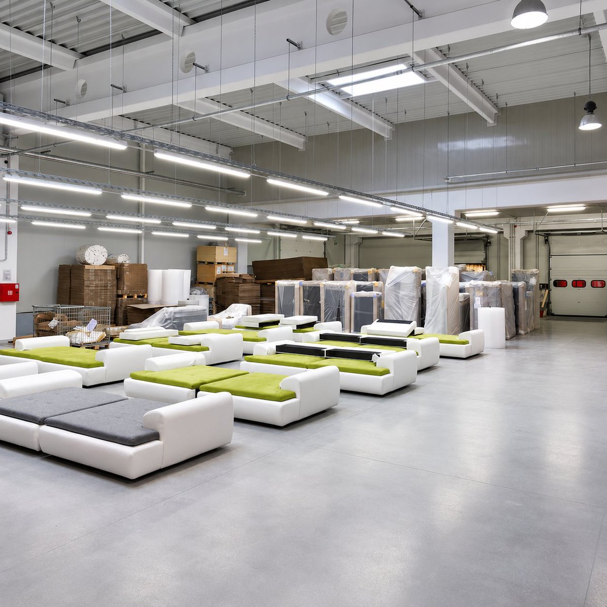 KBCentar's tweet photo. 🛋️ TOP SOFA VRANJE – OSVETLJENJE SALONA ITALIJANSKOG NAMEŠTAJA ✨ https://t.co/RJjsiQoykn