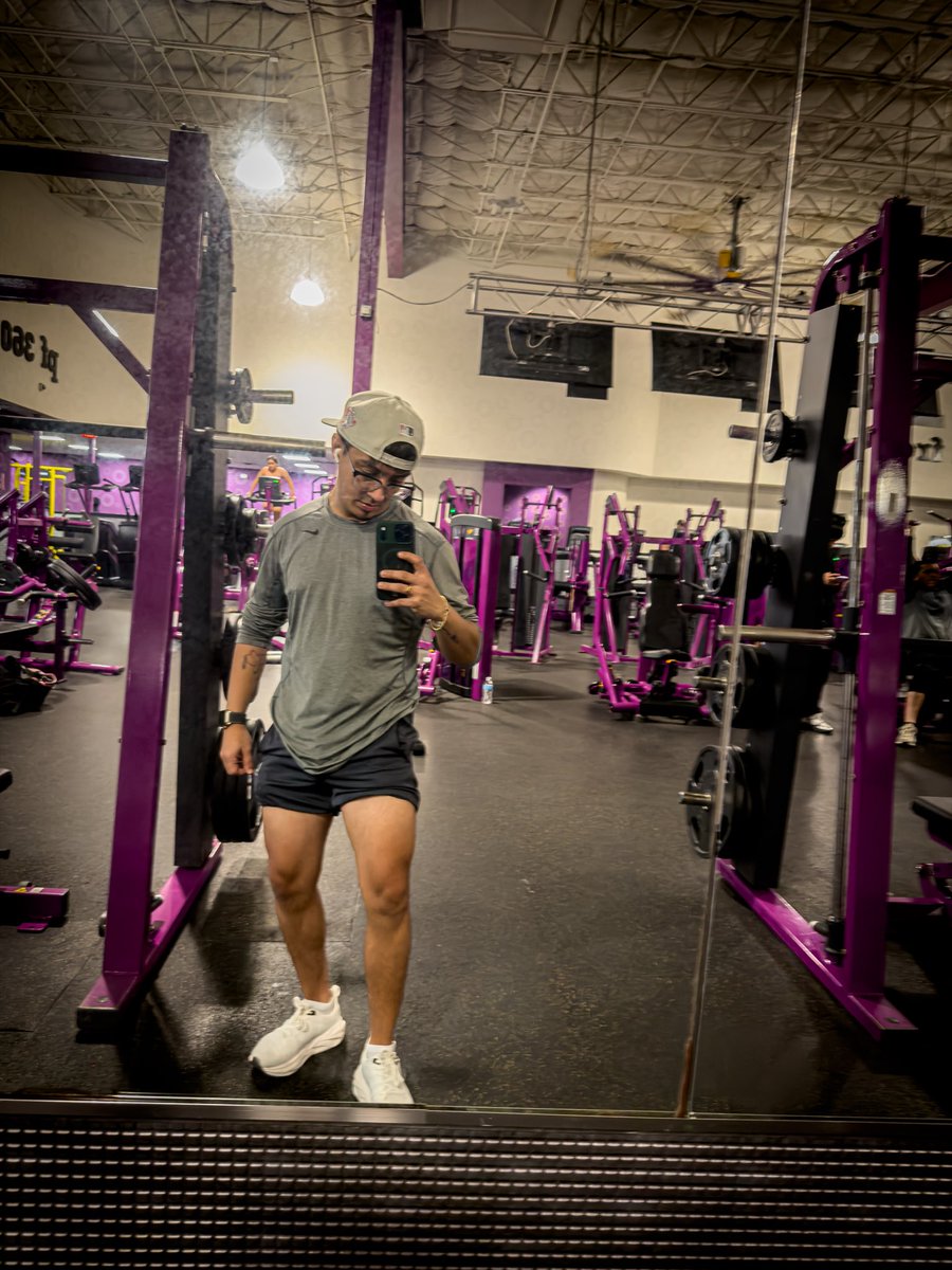 Mmjd94's tweet photo. #gym #boy #men https://t.co/aXC7f8GBty