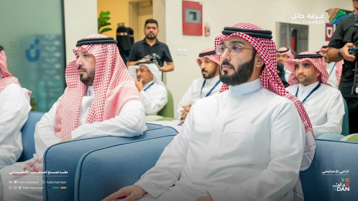 hailchamber's tweet photo. #هاكاثون |

اختُتم هاكاثون #جادة_ثون في #حائل، الذي شكّلت فعالياته رحلةً لتحويل الأفكار إلى حلول مبتكرة، بمشاركة #غرفة_حائل شريكًا في دعم الهاكاثون ومنظومة ريادة الأعمال والابتكار، وشهد الحفل الختامي تكريم الغرفة، تسلّم درع التكريم نائب الأمين العام م.أحمد السعدون. https://t.co/G1JNMCqsny