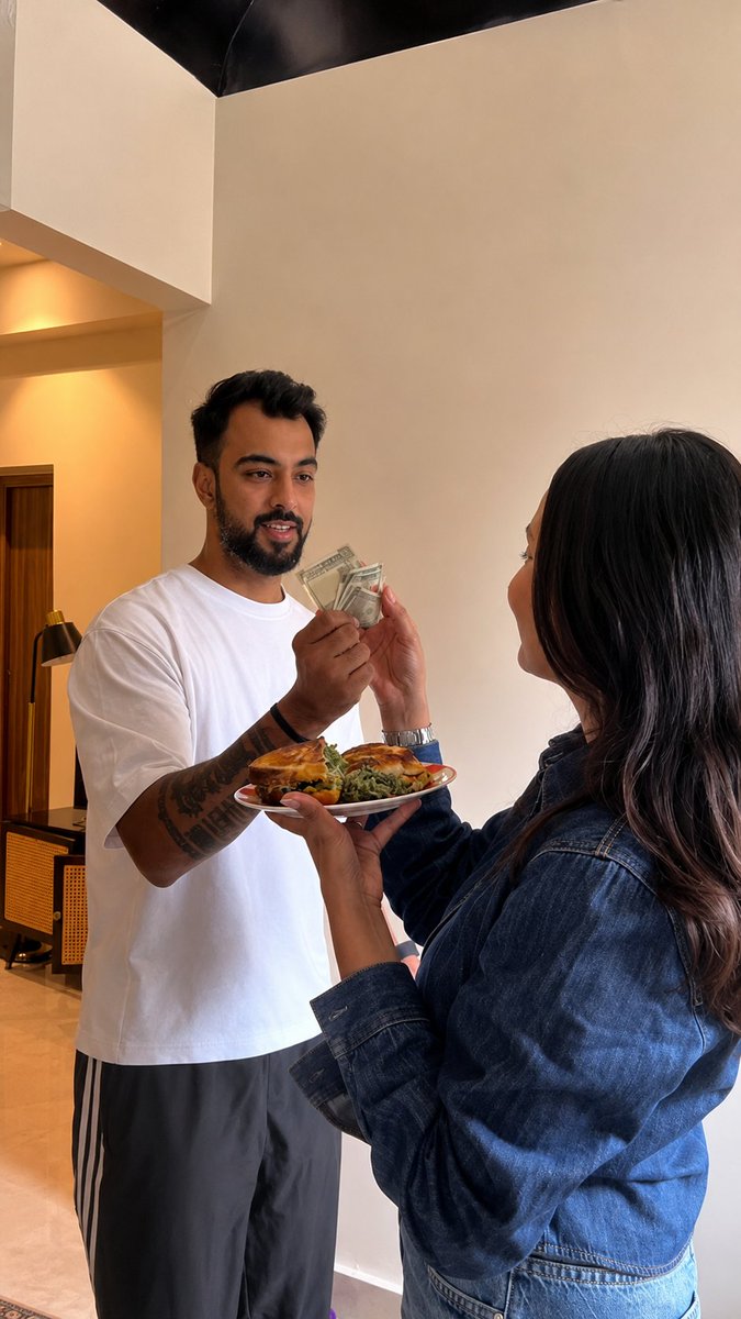 NalinisKitchen's tweet photo. This is Priya. She revealed that she charges her husband ₹1,000 per meal.

She said:
"I charge my husband ₹1,000 per meal. My husband and I have a financial contract. I cook cafe-like meals, and he pays for them.

I know people will hate it and say it is a wife's duty, but I don't. You can pay at a restaurant, so why not at home? Effort costs money. Also, the money will stay at home, and my husband gets healthy food."