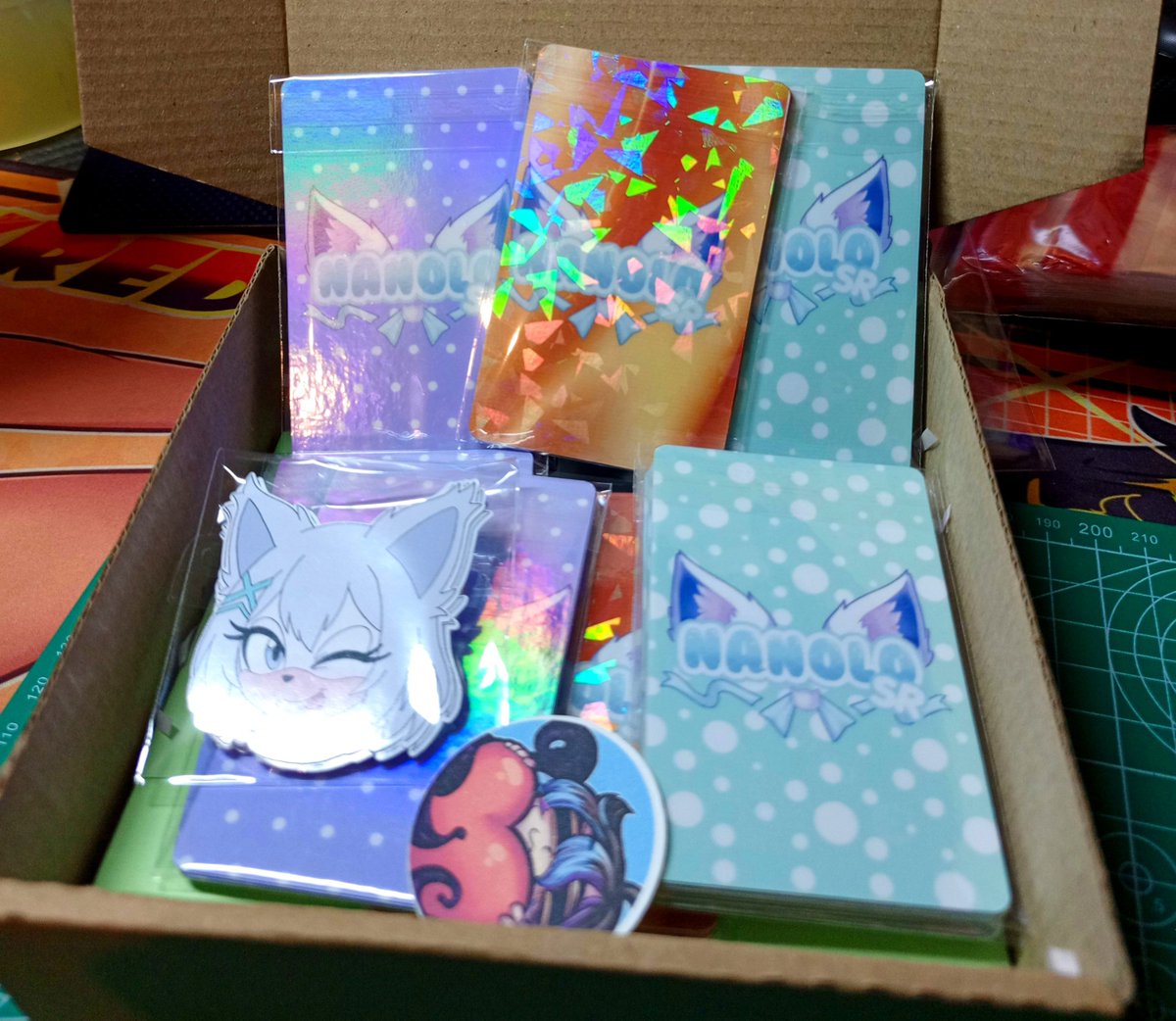 LaTwosky76's tweet photo. Nuestra primera colaboración vtuber con @NanoloSr el cual quiso tener su colección de photocards!

Próximamente colaboraremos con otra vtuber! 👀 https://t.co/EVJRw0Gr0a