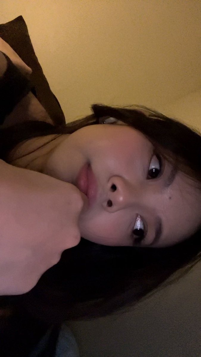 xeusouxee's tweet photo. mukanya 🤓 https://t.co/xYQOeKSxNO