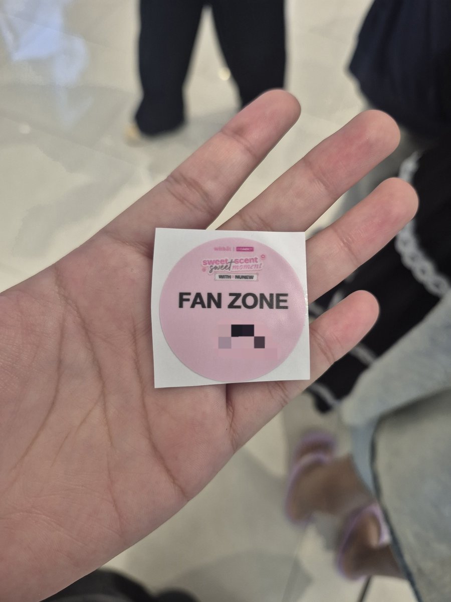 fluffyymoji's tweet photo. วันนี้ชั้นเป็นแฟนคลับสายลับมากก ไม่รู้จักใครเลย5555555 แต่อยากมาเติมแมวนะ😻

#WithatXNunew https://t.co/REv5BOLnqa