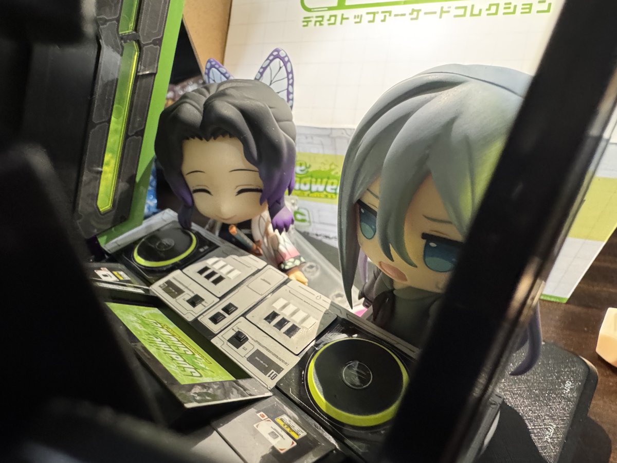 rem_arisu's tweet photo. 寺とボルテのデスクトップアーケードコレクション取ってきた！寺だけ組み立ててみたけどｶﾜｲｲ"(∩>ω<∩)"‼️
セッティングに2時間かかった(不器用人間) https://t.co/FKigT2Dhdp