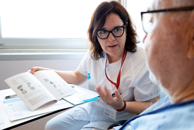pharmamarket's tweet photo. #Hospitales | El programa postinfarto logra reducir la mortalidad un 27,5 % en los hombres y un 47,6 % en las mujeres

📰https://t.co/P1p6KtqCDn

@hbellvitge https://t.co/XGAE7wSeFc