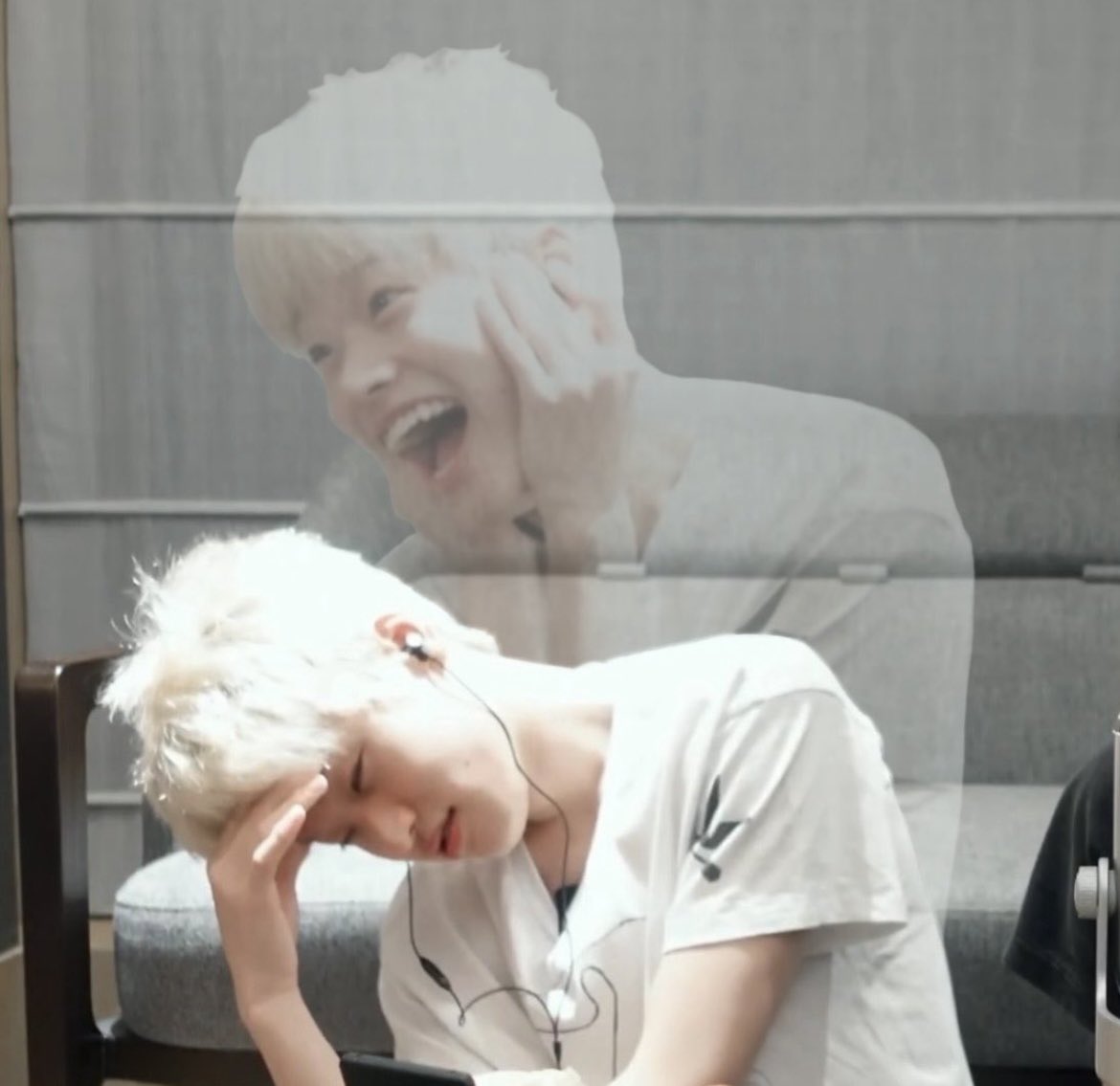 benneytr's tweet photo. 1층교환구하기개빡시네ㅠㅠ?????????? https://t.co/hBD6KtF3o7