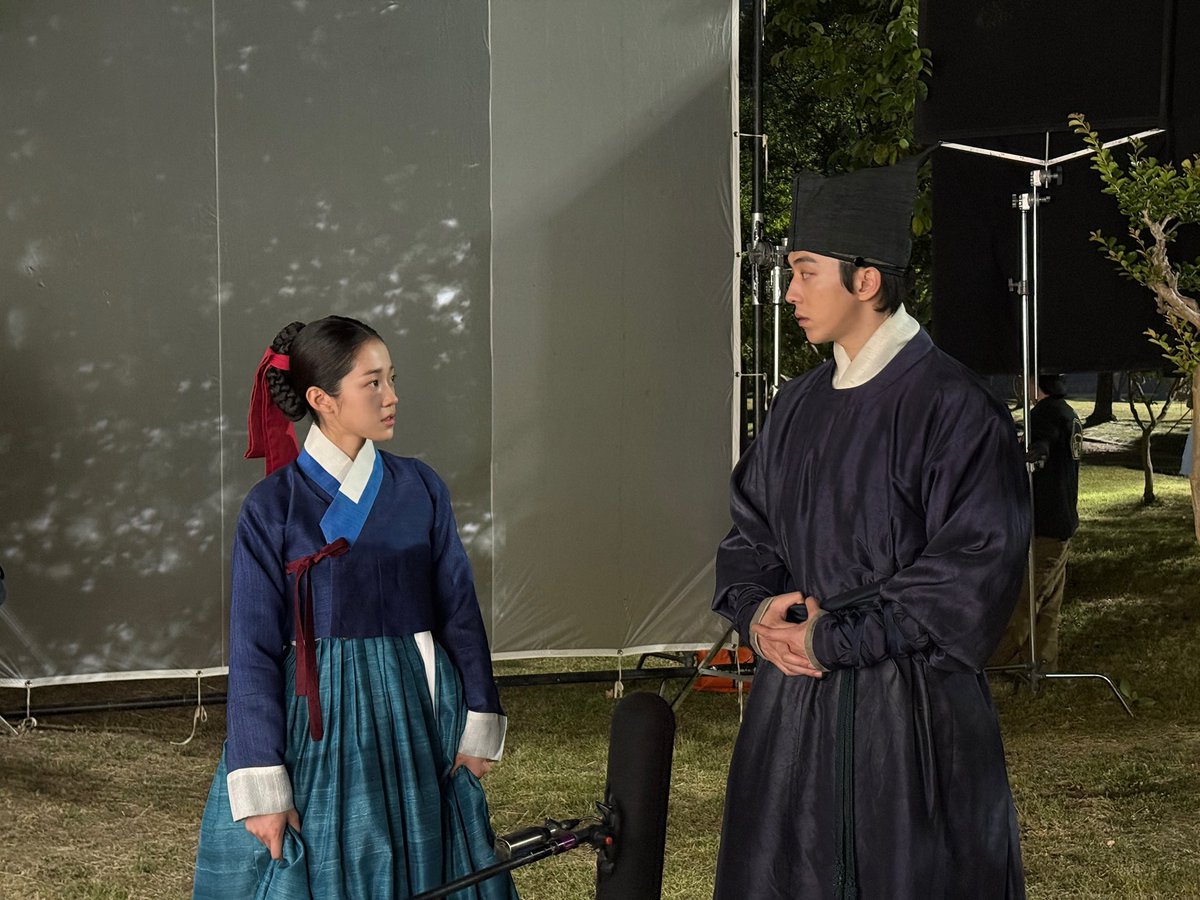 yoonseoarchive's tweet photo. 260730 | netflixkr instagram post

#TheEastPalace #동궁 

#RohYoonseo #노윤서 #盧允瑞 #ノユンソ https://t.co/RC96CjMoBc