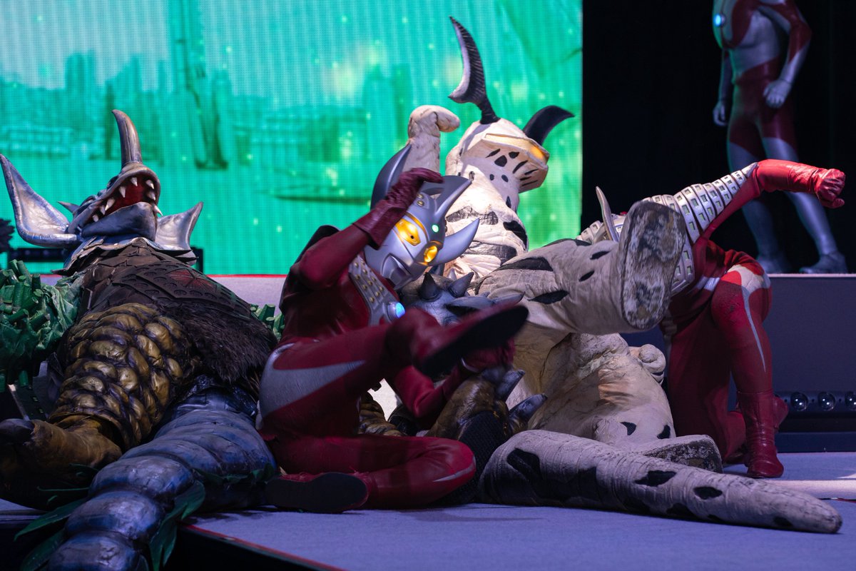 ULTRA_Z_PHOTO's tweet photo. 栄光のウルトラ兄弟
 #ウルトラマン  #ウルトラセブン  #ウルトラマンタロウ 
 #ウルトラヒーローズEXPO  #ウルサマ https://t.co/Bl0f1v3IoD