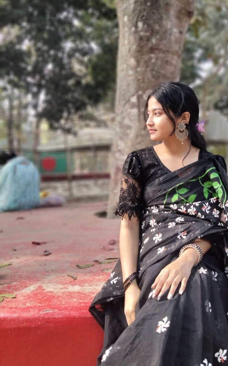 Nusrat0131's tweet photo. I'm not feeling okay today. 
#हर_हर_महादेव_शिव_शंभू_ॐ 
#Perú https://t.co/N7nnvltVgE