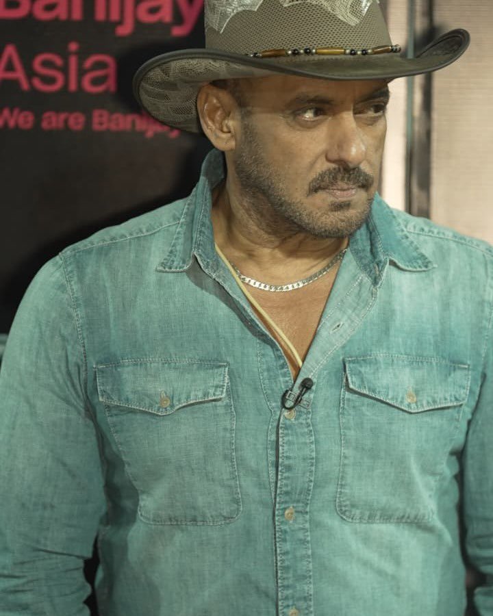 IIFA's tweet photo. #SalmanKhan is all set to make a special appearance on the reality show #Alliance, hosted by #KunalKhemu, to support brother #SohailKhan. ❤️

#IIFA https://t.co/op4ZnnBqdc