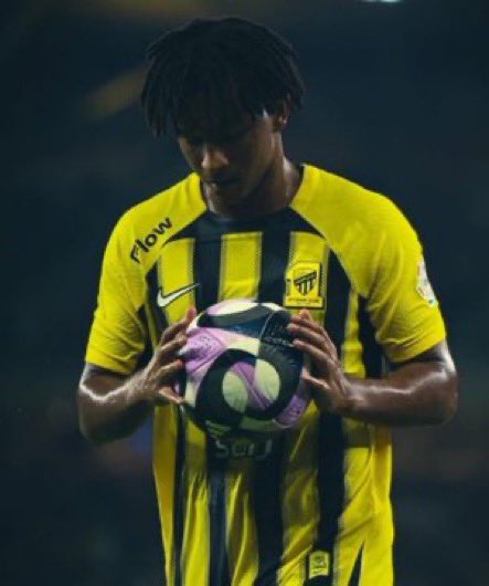 ITTI MANIA - اتي مانيا tweet media