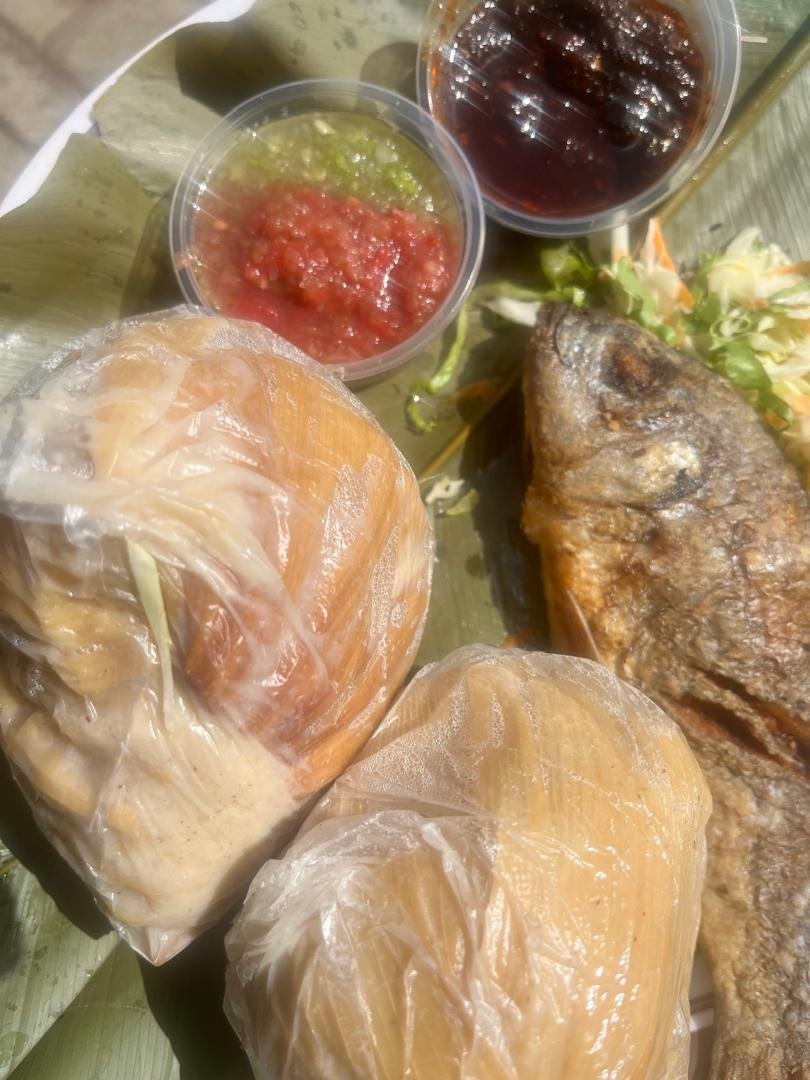 mba_oven's tweet photo. MBA Kenkey available at 56 Nii Nortei Nyanchi Street Accra, Dzorwulu every Monday to Friday from 7am to 2pm.
Place your order NOW!
Call 0508615105.
#MBAFoods #Kenkey #Salad #Leaves #Chicken #Fish #Meat #Egg #Sausage #Tilapia #Shito #Stew https://t.co/cWUa88dZgJ