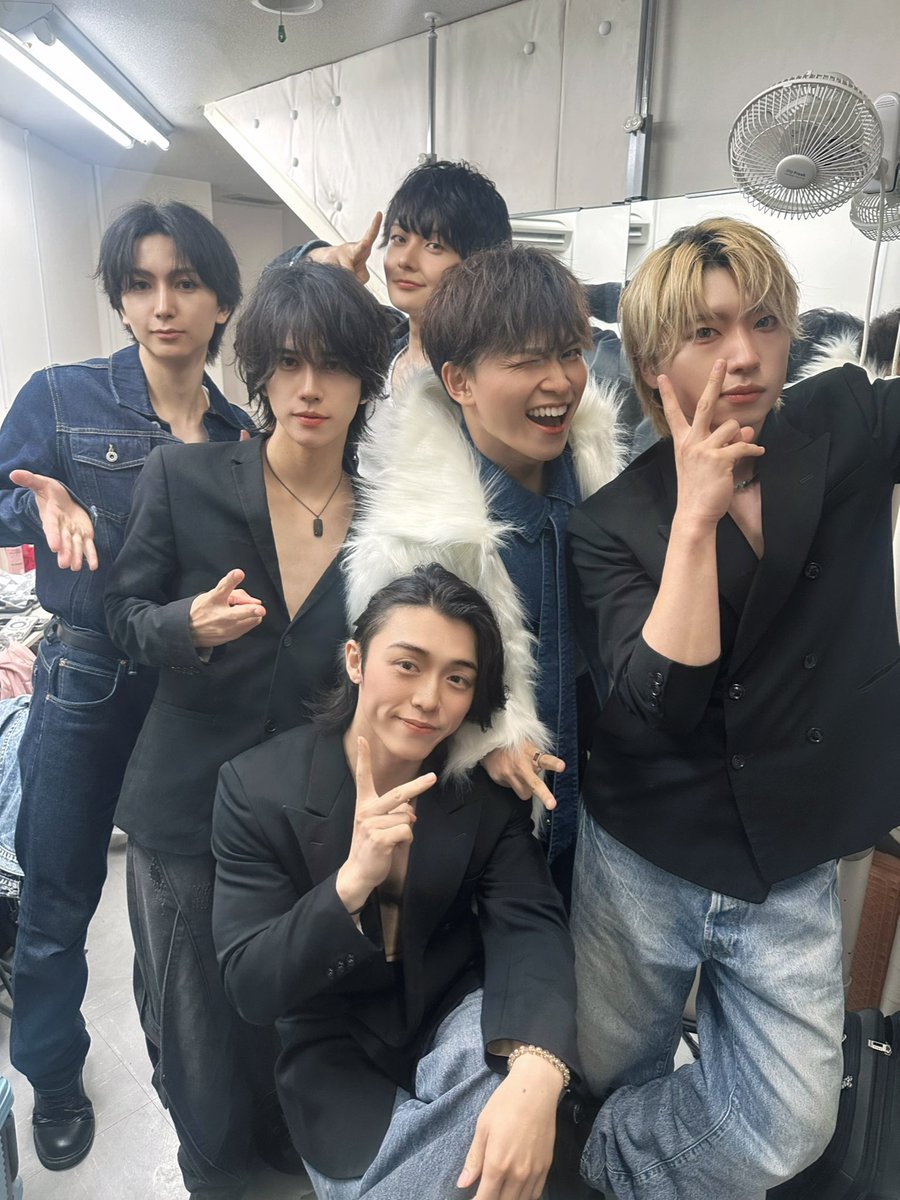 2kasa_TYRIZ's tweet photo. つかぽんの生誕祝って頂き本当にありがとうございました
こんな幸せな事はありません
みんなも一緒に頑張ってくれてありがとう
続きはALTで！ https://t.co/hnNcAZvefb