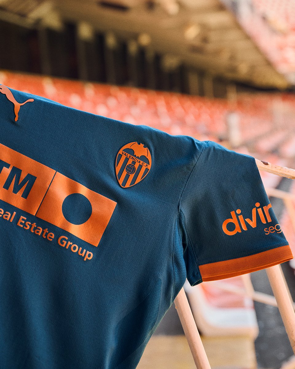 valenciacf's tweet photo. El Valencia CF y PUMA presentan la equipación AWAY 2026-27, inspirada en la esencia del Mediterráneo

@valenciacf ❎ @pumafootball