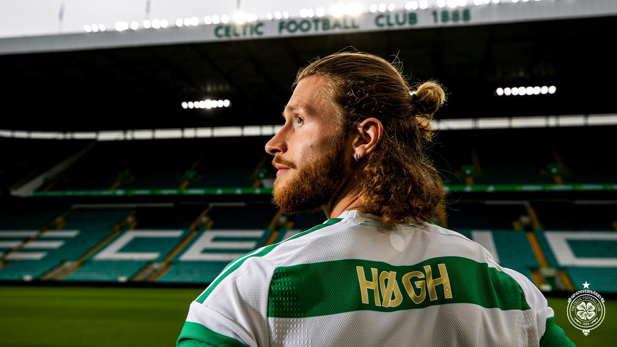 markdev_'s tweet photo. ✍️ I spoke to Norwegian journalist @LarsMagnusRoys to get an insight into Kasper Høgh. 

From party boy to powerhouse striker, this is a signing that has rightfully excited Celtic fans. 

Full article for @HereCelts below 🔗 

https://t.co/nm7gu5F5hR https://t.co/I1RPi56rj4