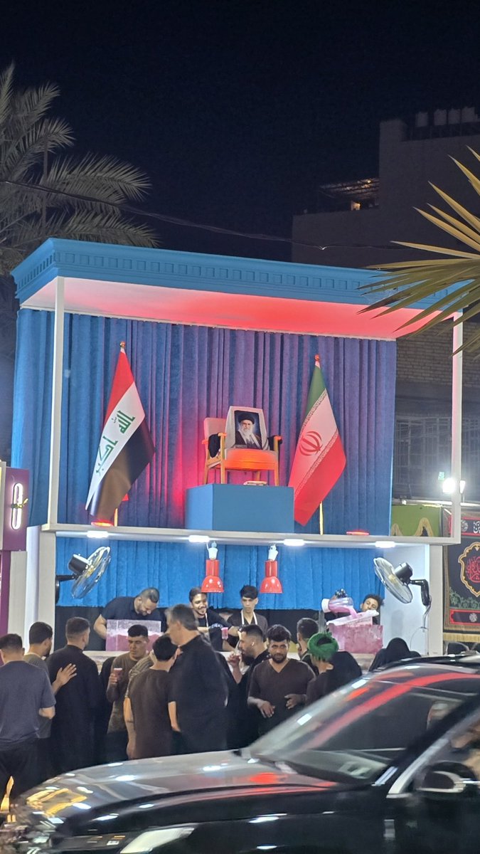 omidmollaye_'s tweet photo. طریق الحسین هم حسینیه امام شد. دلتنگی که مرز نمیشناسه❤️‍🩹🖤
[موکب عراقی] https://t.co/aLDAQD9Lm2