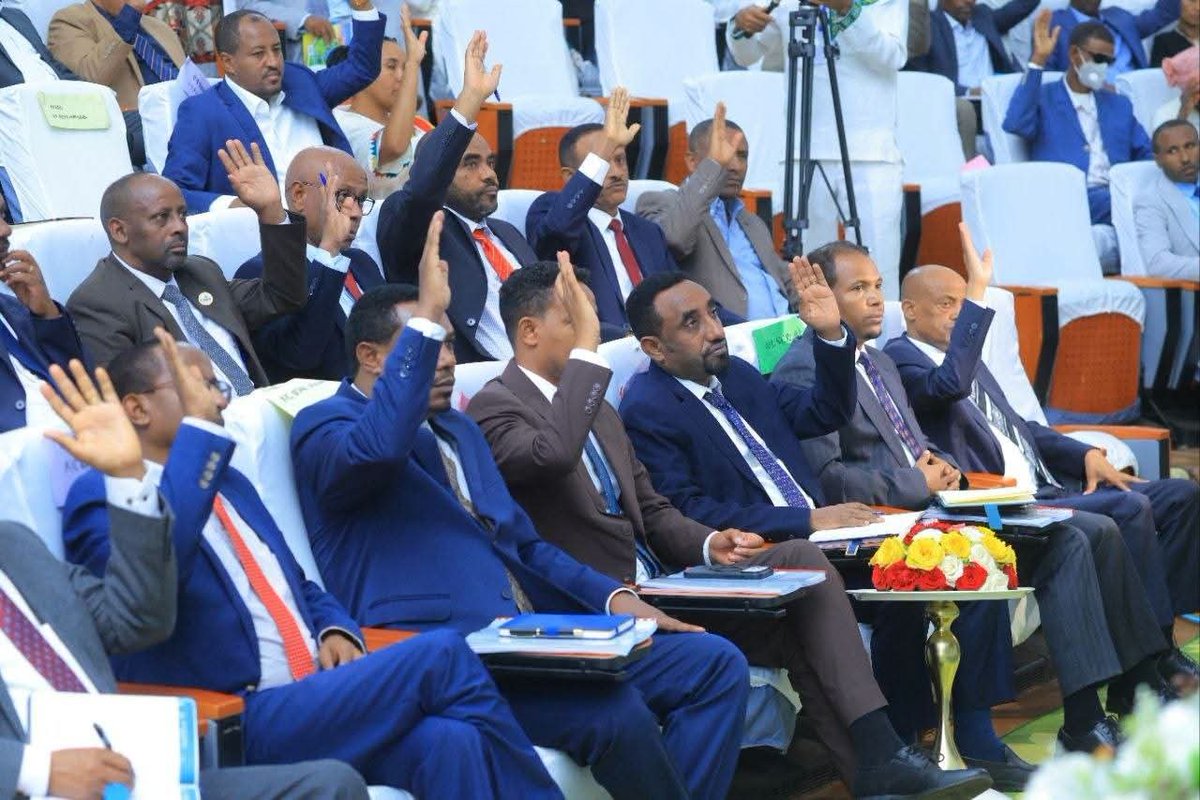 AppAmhara's tweet photo. The Amhara Regional Council has begun its session! 

The 6th round, 5th year, 12th regular session of the Amhara National Regional Council, which will be held from July 23/2018 to July 26/2018, has begun. 

#Prosperity https://t.co/KxTDyLldhk