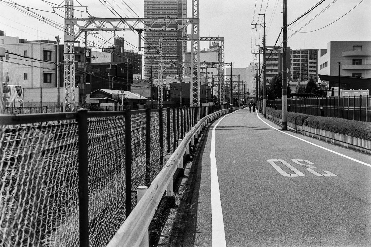 NariMurakami's tweet photo. ライカで久々のモノクロ撮影＆自家現像です。
LeicaM3 
NoName50㎜ f1.1
M-ROKKOR 90㎜ ｆ4
NEW SEAGULL 100 https://t.co/IOVxWXScga