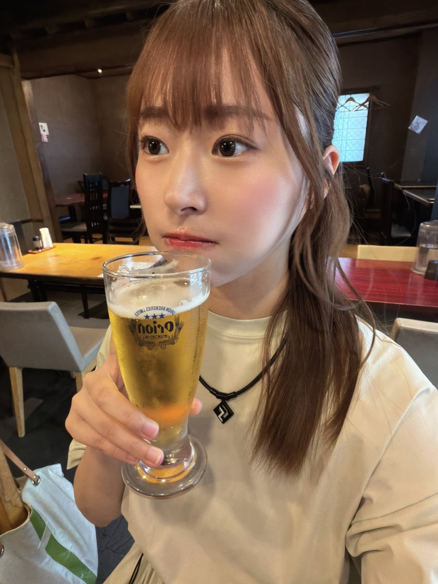 Namio_dao's tweet photo. みなさんこんにちは。

本日は7月30日
一年に一度の #なみおの日 です。

今年も全宇宙のなみおさんに感謝して過ごしましょう。

私は馴染みの店にランチに来たら当たり前のように昼からビールを出され、担々麺を食べたあとになぜか海鮮丼が出てきたのですが、当然全ていただきました。感謝。 https://t.co/PldKD2bj76