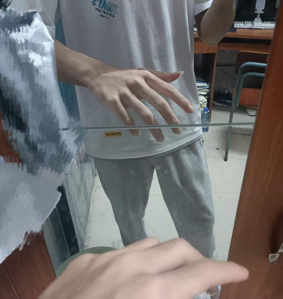 Sorrydying1's tweet photo. 有手控嘛  来个手控姐姐  #高跟鞋 #手控 https://t.co/n2R9FSnmWB
