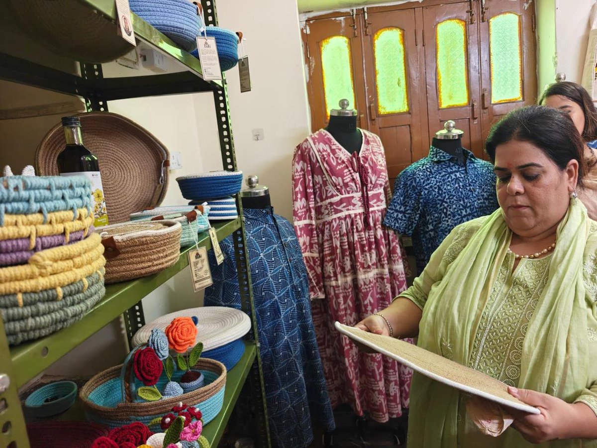 manjari_org's tweet photo. 🌸 A Day of Learning, Connection, and Inspiration 🌸

@manjari_org  was delighted to welcome Genpact Global CSR Leader, Rachna, to our Dangiyawas Textile Centre in Jodhpur during her recent visit.
More than a project review, the visit was a meaningful opportunity for dialogue, shared learning, and celebrating the strength of women-led livelihoods. 

Rachna spent time with our women artisans, listened to their journeys, witnessed their skills firsthand, and experienced the dedication, creativity, and resilience behind every handcrafted product.

The Genpact team interacted with our G-Sakhi Didis and reviewed the progress of the ongoing initiative, discussing its impact, future opportunities, and pathways for sustainable growth. These conversations reaffirmed the power of collaboration in creating lasting change for rural women and their communities.

The team also explored our textile collections and handcrafted products, appreciating the remarkable artistry of our artisans and supporting them through direct purchases.

We are deeply grateful to @Genpact  for its continued partnership, encouragement, and commitment to strengthening women's livelihoods. Together, we are enabling opportunities, nurturing confidence, and building a more inclusive and sustainable future.

#ManjariFoundation #Genpact #WomenEmpowerment #WomenArtisans #SustainableLivelihoods #RuralDevelopment #CSR #GenpactCares
