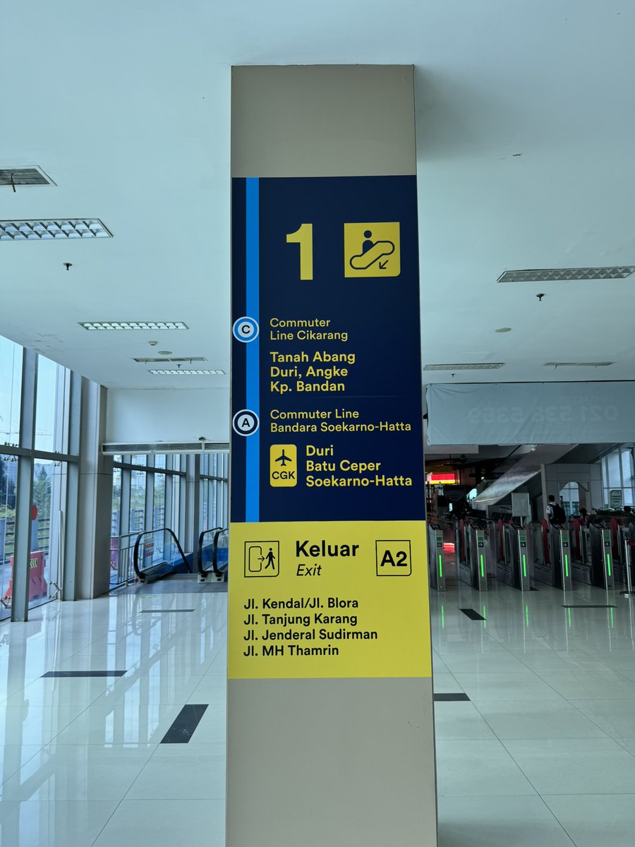 adriansyahyasin's tweet photo. Signage baru di BNI City yang saya desain akhirnya di pasang juga

Beberapa inspirasi dari elemen desain dari Tokyo jadi komponen desain baru di sini... https://t.co/o56FPU18KA