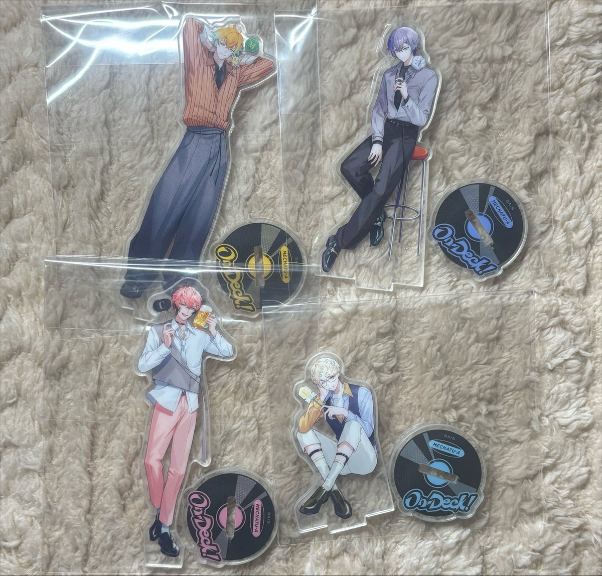 b_nana9's tweet photo. 【交換】にじさんじ MECHATU-A On-Deck! アクリルジオラマ アクスタ

譲 画像1枚目

求 画像2枚目

郵送のみでの交換です📮
お気軽にお声掛けください！ https://t.co/p5yCwXfsPS