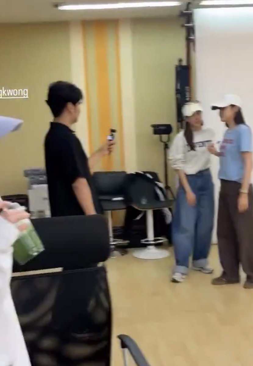 pplove_ook's tweet photo. อุ้ยยยยยยยยย อันนี้รวมตัวเมะป่ะ 
พี่หลิง เอนจอย อีกคน อุ้ม ป่ะ 🫪🫪🫪

เตย!!อย่าเม็ดกับพี่!!!!!!! https://t.co/PJKjQ5ofQQ